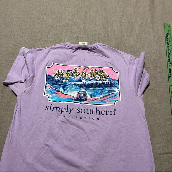 Simply Southern Medium Light Purple Tee Jeep back graphic bold colors summer - Picture 7 of 7